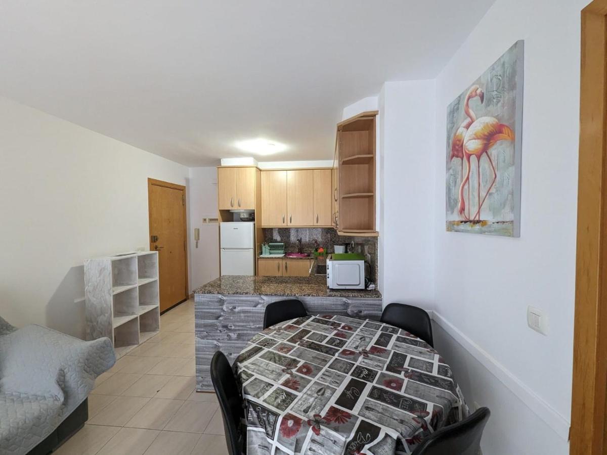 Apartamento En Roses, A 2 Minutos A Pie De Playa Dış mekan fotoğraf